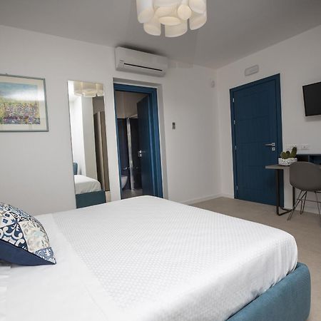 Kafara Resort- Villas And Pool By Lisca Bianca Rental سانتا فلافيا الغرفة الصورة