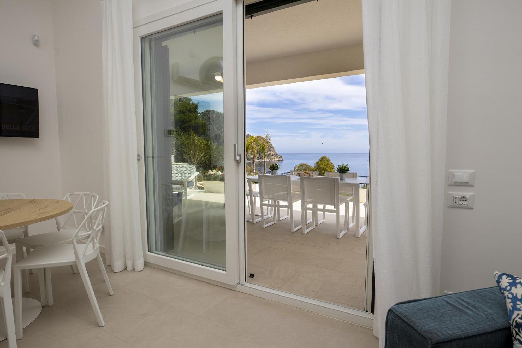 Kafara Resort- Villas And Pool By Lisca Bianca Rental سانتا فلافيا الغرفة الصورة